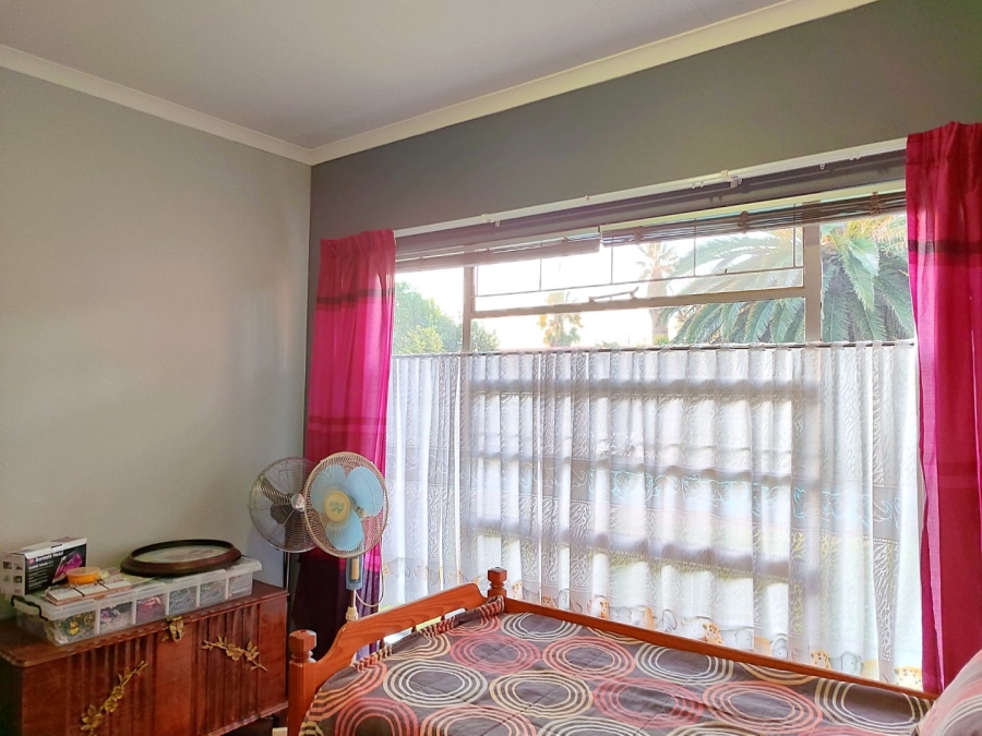 3 Bedroom Property for Sale in Flamwood North West